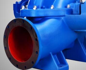 　　中開泵，一種采購單上面常見的一種泵類產(chǎn)品，或者說我們在一些投標(biāo)項(xiàng)目上面也能看到它的身影。那么到底什么樣的水泵我們稱其為中開泵呢?其實(shí)中開泵的型號也就那么幾種!  　　首先，中開泵就是我們常說的單級雙吸式離心泵，即：雙吸離心泵。此類水泵只能輸送清水，不能含有雜質(zhì)，他最大的特點(diǎn)便是流量很大，因此我們又稱其為大流量離心泵。(這里的大流量是指上千方每小時(shí)的出水量)  　　中開泵的常用型號分別為：S型、SH型。  　　知道了這種水泵的特點(diǎn)那么對于它的用途想必也是一目了然了，只要是您需要流量上千方揚(yáng)程不是很高而且輸送清水，那么您就可以選擇這種水泵了，它的價(jià)格我們陽光泵業(yè)是根據(jù)實(shí)際的參數(shù)決定。如果您需要的流量不是很大，那么您也可以選擇普通的管道離心泵就可以